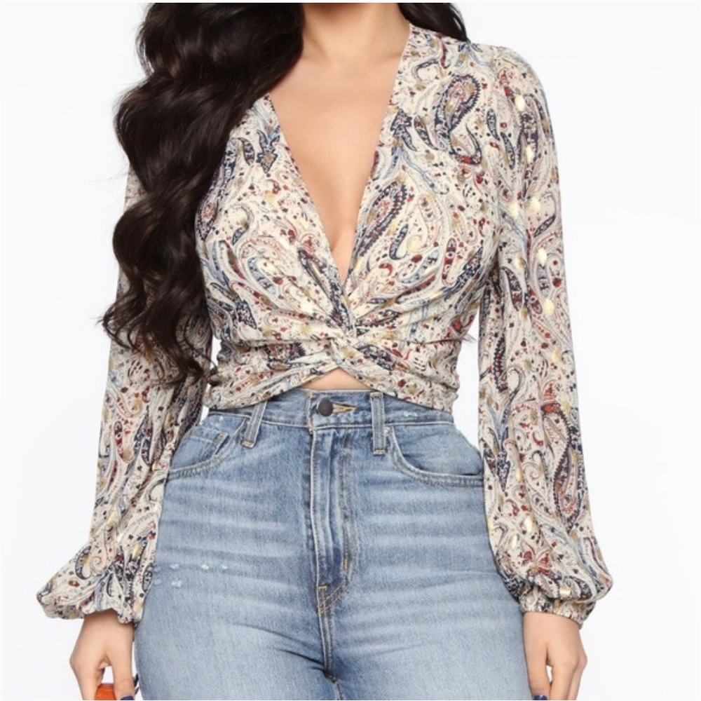 Gold flecks in your edges crop top - ivory paisley NWOT